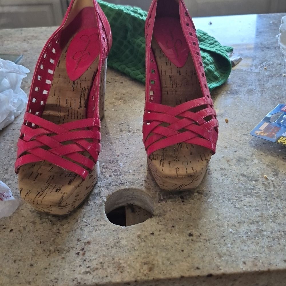 Jessica Simpson Classic  size 7